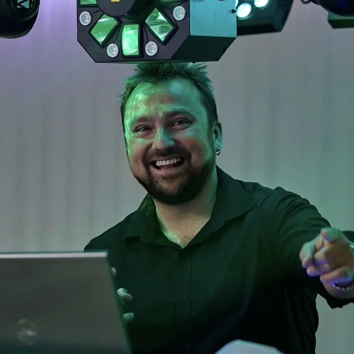 DJ MM Steel Hochzeitsdj mit viel Erfahrung und eigenem Equipment