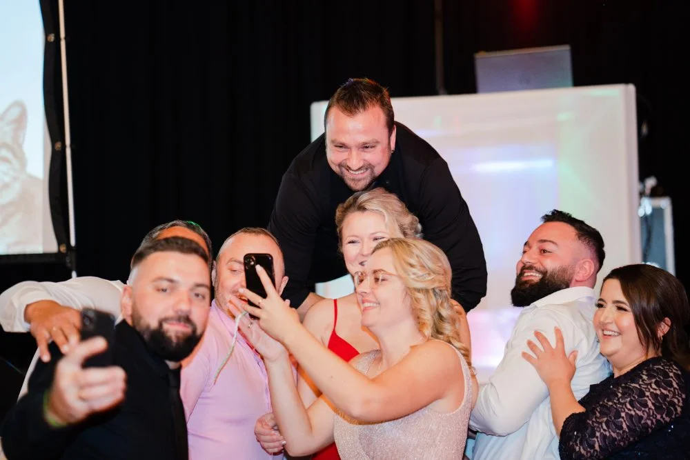 Hochzeitsdj für eine super Party auf Ihrer Hochzeit